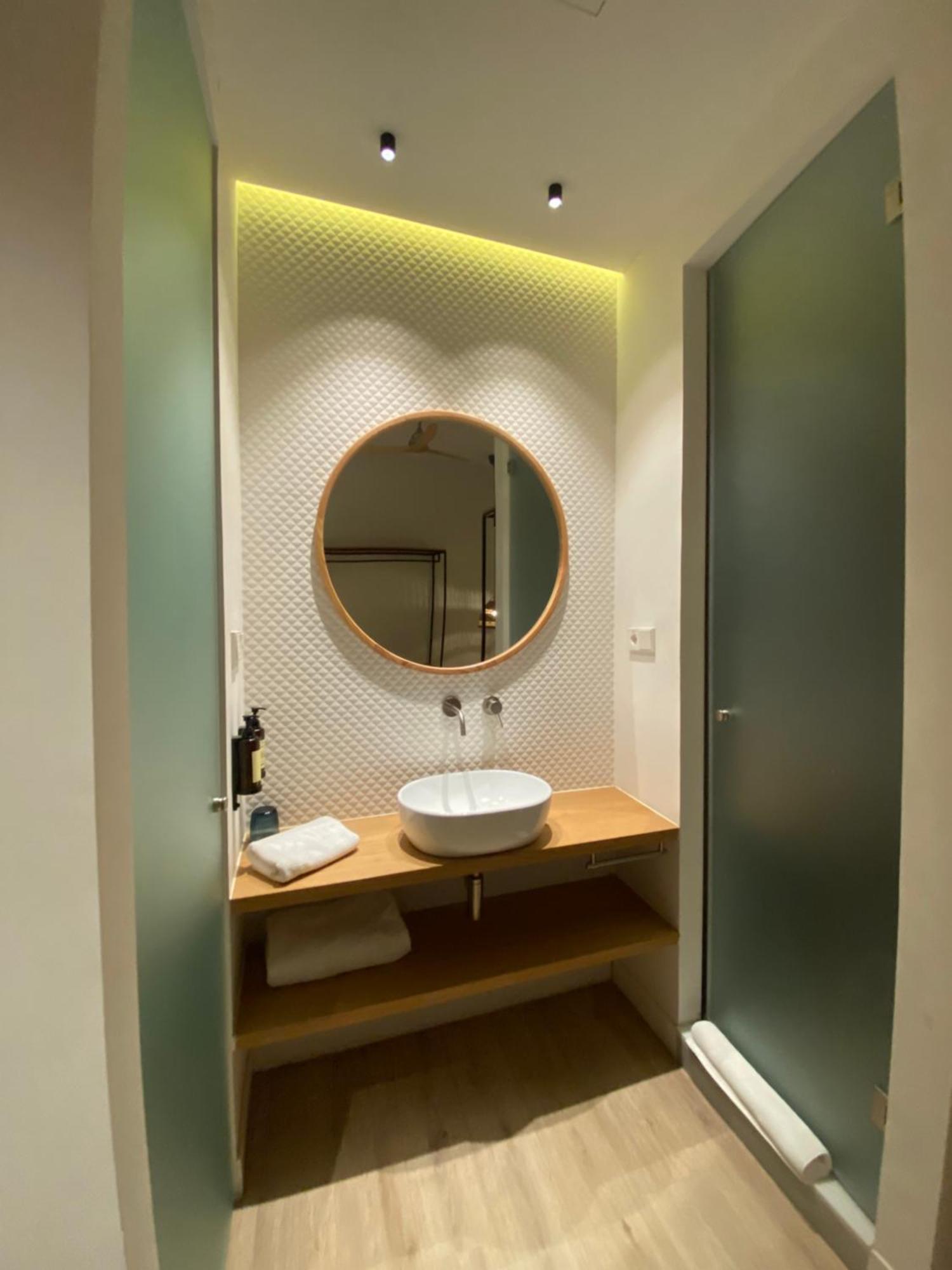 Casa Du Soleil Hostal Boutique Madrid Phòng bức ảnh